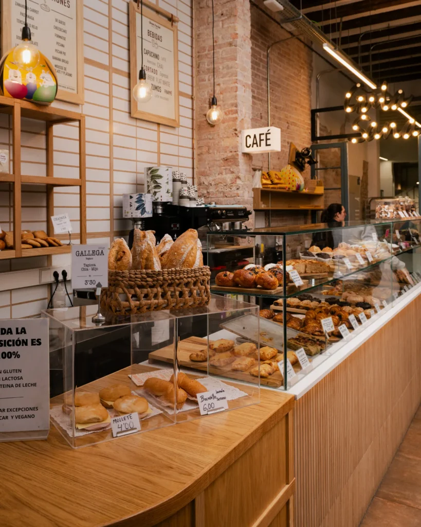Interior de la tienda Gula Sana en Barcelona